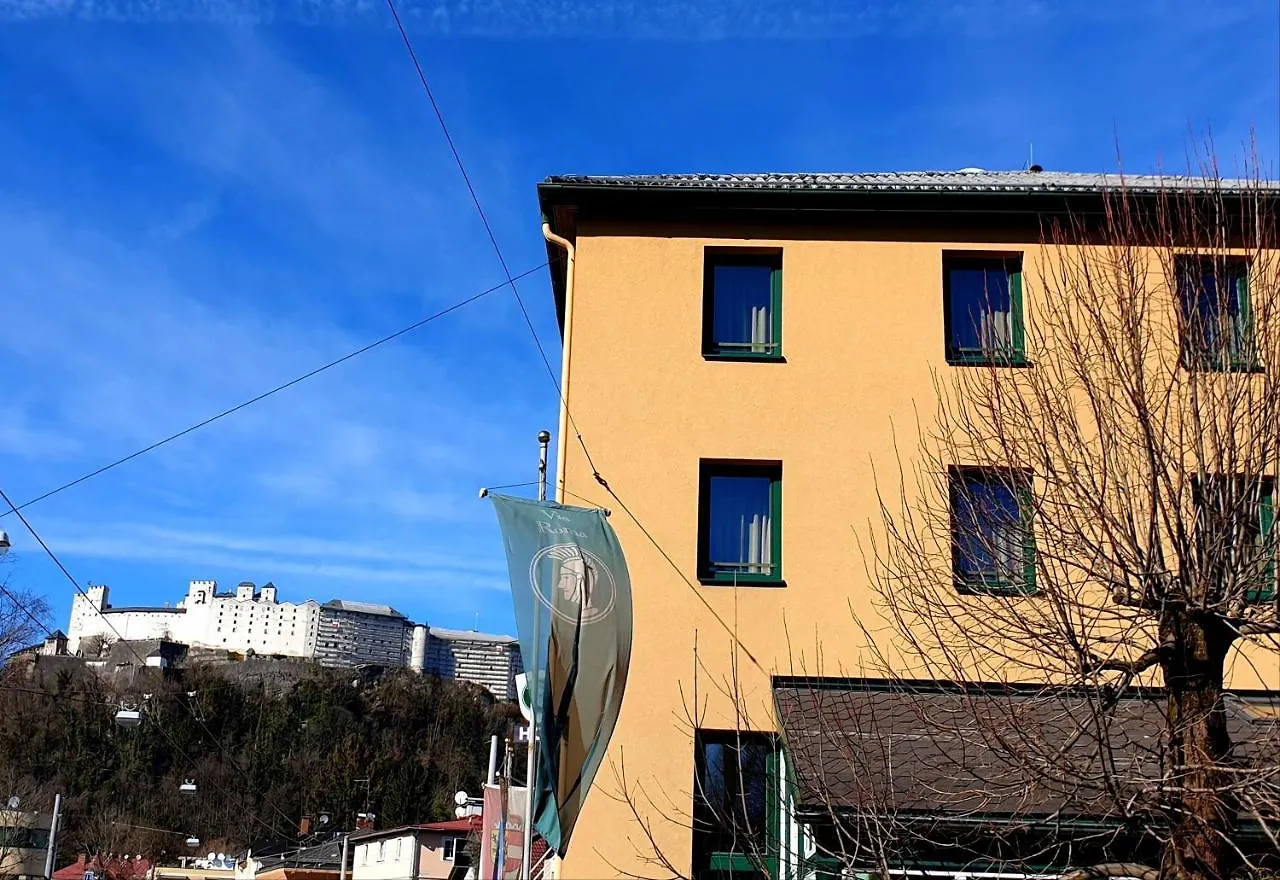 Hotel Via Roma Salzburg 4*,