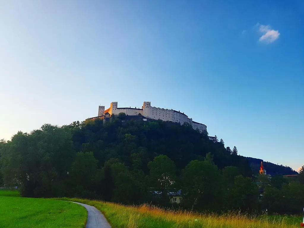 Hotel Via Roma Salzburg 4*,  Austria